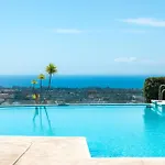 Apartment Bright 3-bedroom With Sunset Views *