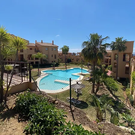 Apartment Bright 3-bedroom With Sunset Views *